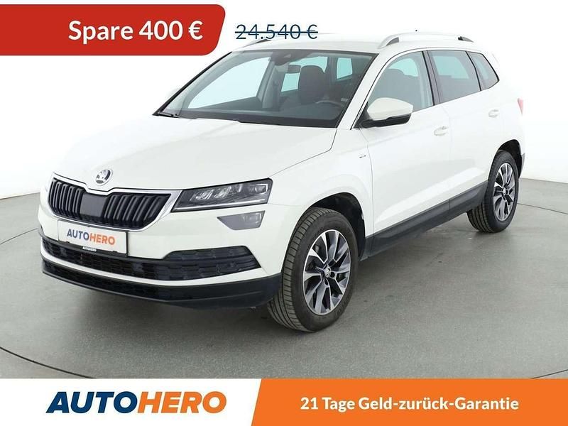Bila candy candyweiss Gebraucht 2020 Skoda Karoq Drive SUV | 24.140 € (Fairer Preis) - Bild 1/3