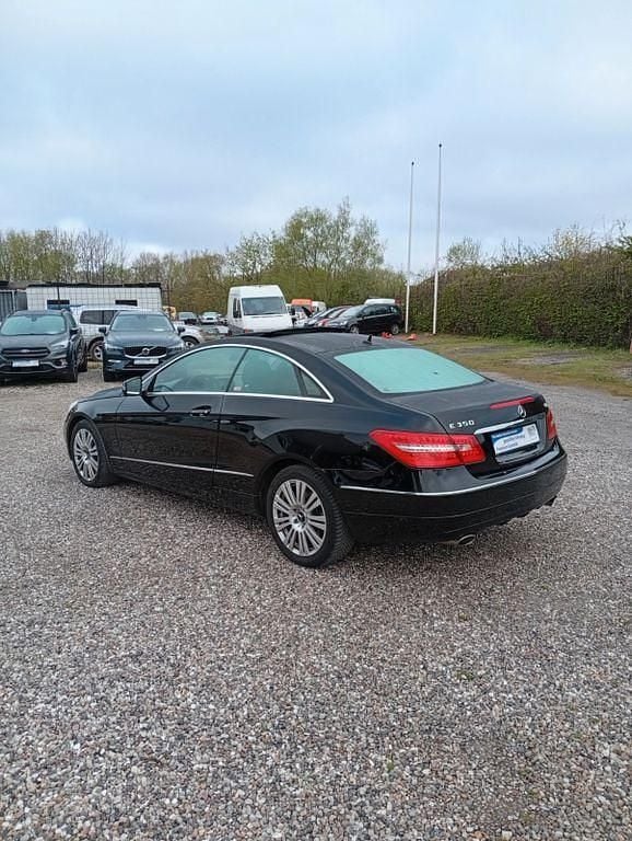 Gebraucht Mercedes E350 265 PS (194 kW) 2012 Schwarz Coupé