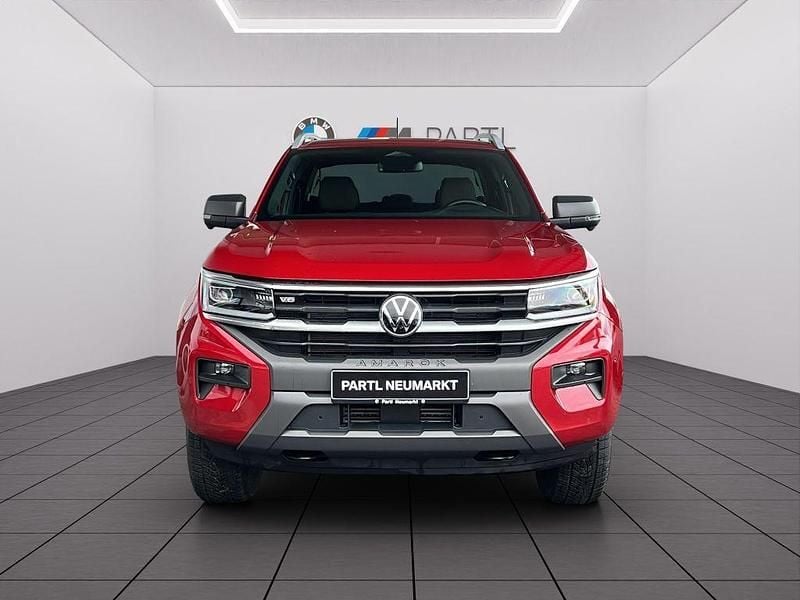 Gebraucht VW Amarok PanAmericana 241 PS (177 kW) 2024 Deep red Abholung