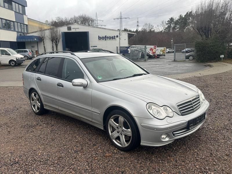 Gebraucht Mercedes C200 Avantgarde 163 PS (119 kW) 2007 Silber Kombi