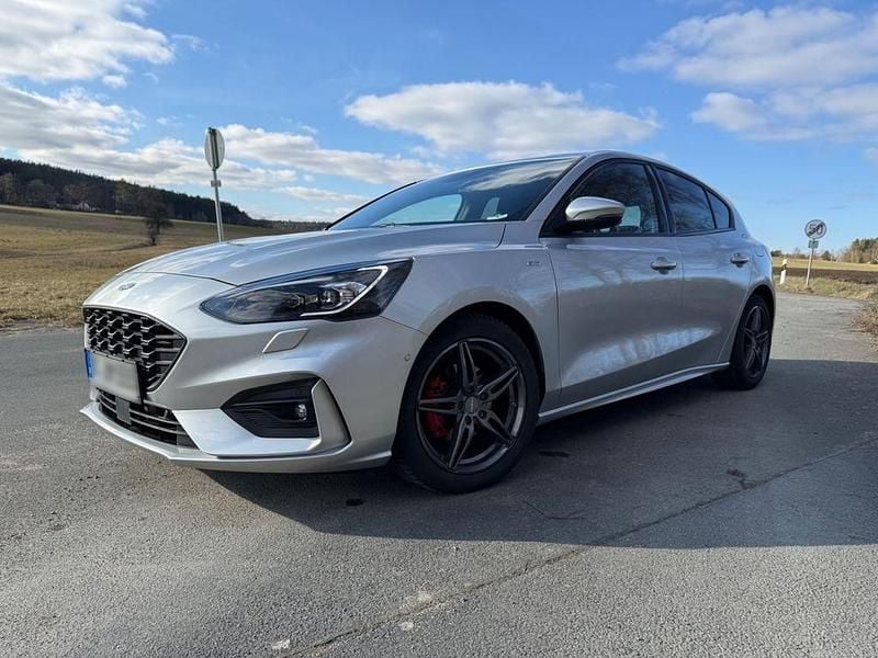 Gebraucht Ford Focus ST-Line 150 PS (110 kW) 2019 Silber Limousine
