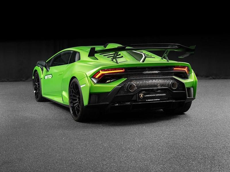 Gebraucht Lamborghini Huracán 640 PS (470 kW) 2022 Grün