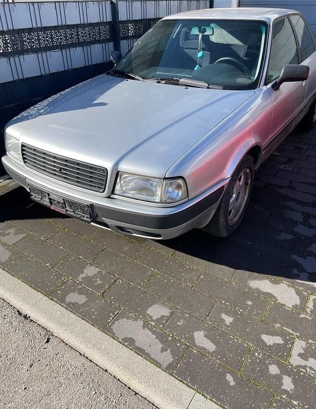 Gebraucht Audi 80 90 PS (66 kW) 1993 Silber Limousine