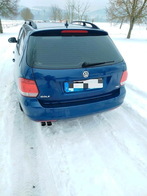 Gebraucht VW Golf VI 122 PS (89 kW) 2011 Blau Kleinwagen