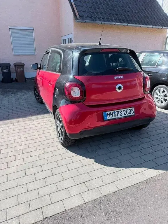 Gebraucht Smart ForFour 90 PS (66 kW) 2019 Rot Kleinwagen