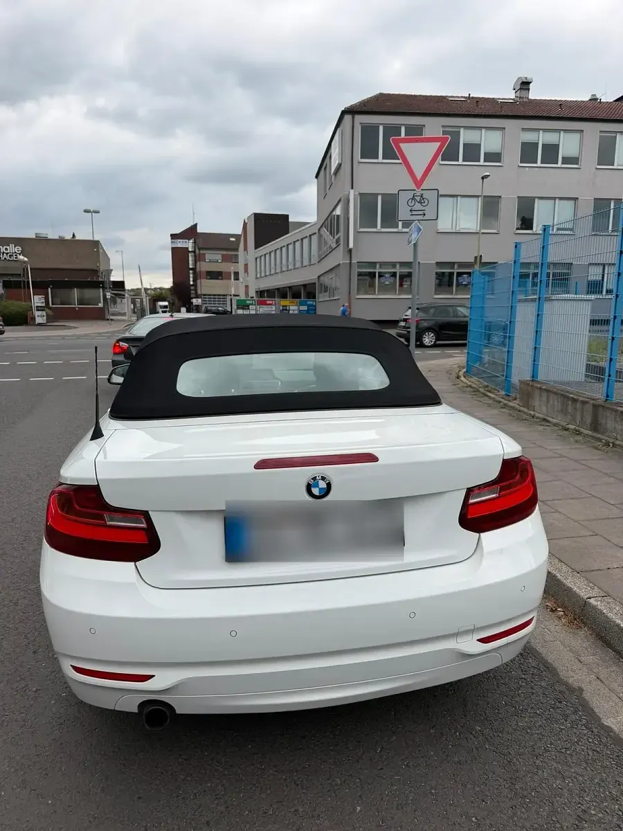 Gebraucht BMW 218 136 PS (100 kW) 2015 Weiß Cabrio