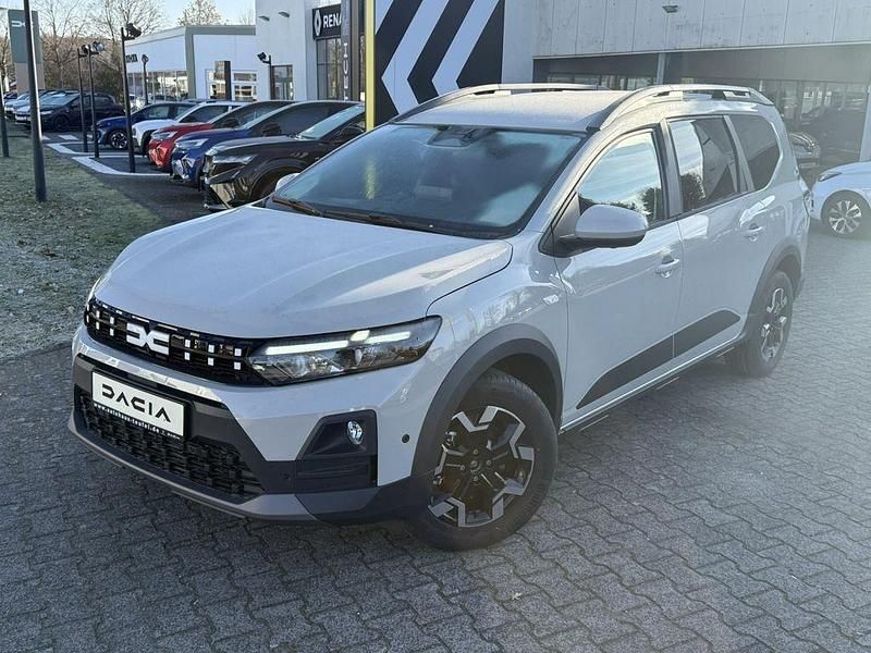 Neu Dacia Jogger Journey 110 PS (80 kW) 2026 Beige Van / Kleinbus
