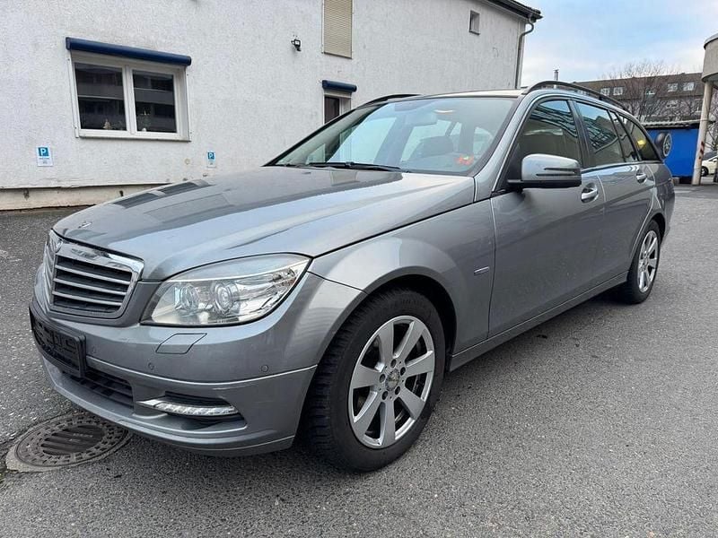 Palladiumsilber Gebraucht 2011 Mercedes C180 Kombi | 5.450 € (Superpreis) - Bild 1/4