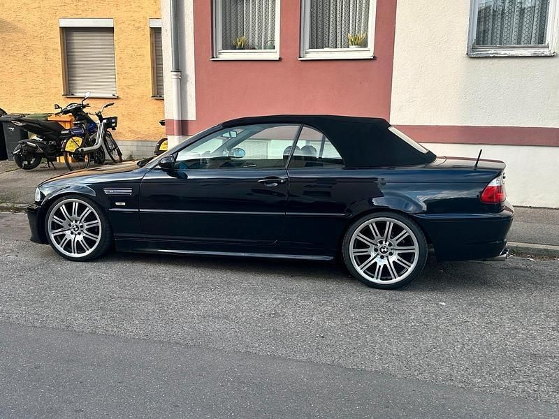 Schwarz Gebraucht 2001 BMW 325 Cabriolet Cabrio | 14.500 € - Bild 1/4