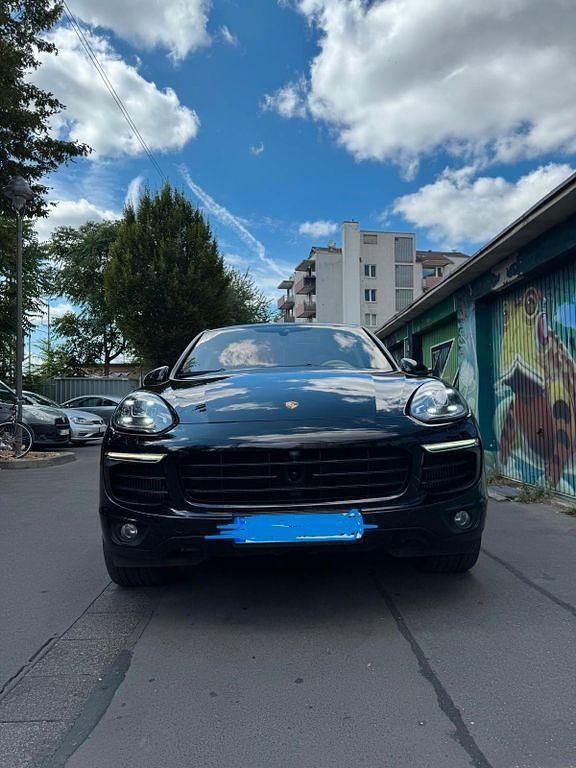 Schwarz Gebraucht 2016 Porsche Cayenne S SUV | 35.500 € (Fairer Preis) - Bild 1/4