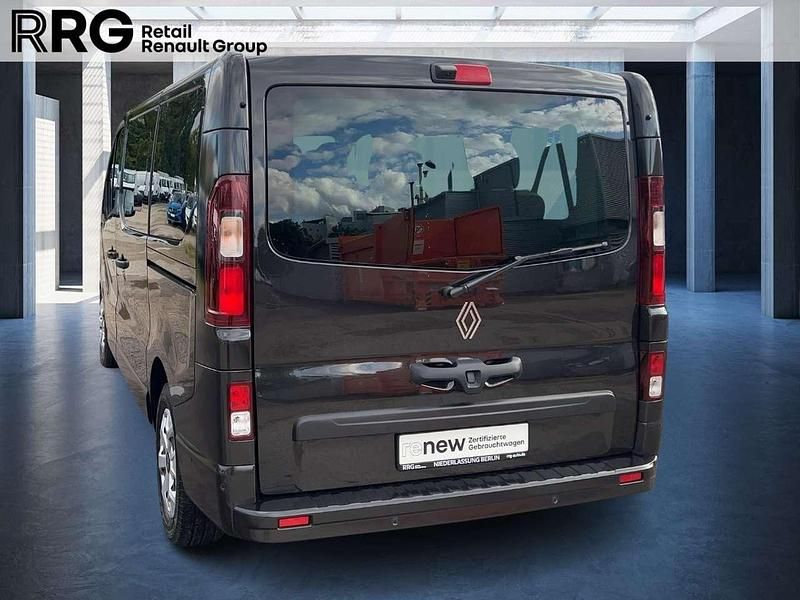 Second-hand Renault Trafic Evolution 150 CP (110 kW) 2024 Negru Monovolum