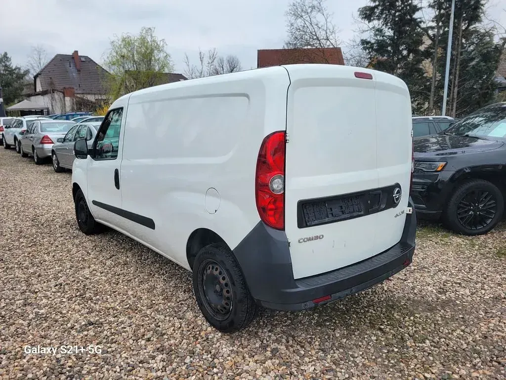 Gebraucht Opel Combo 120 PS (88 kW) 2012 Weiß Van / Kleinbus