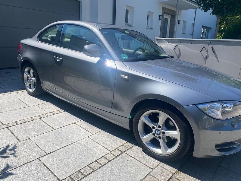Gebraucht BMW 120 170 PS (125 kW) 2011 Silber Kleinwagen