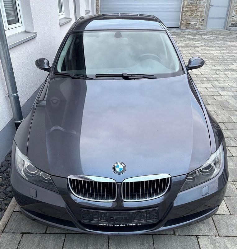 Second-hand BMW 325 218 CP (160 kW) 2005 Gri Berlinǎ