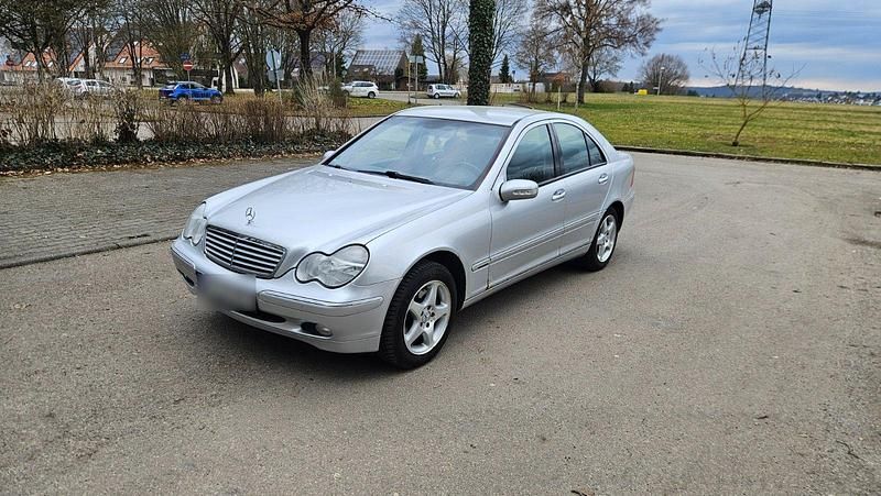 Gebraucht Mercedes C240 170 PS (125 kW) 2002 Silber Limousine