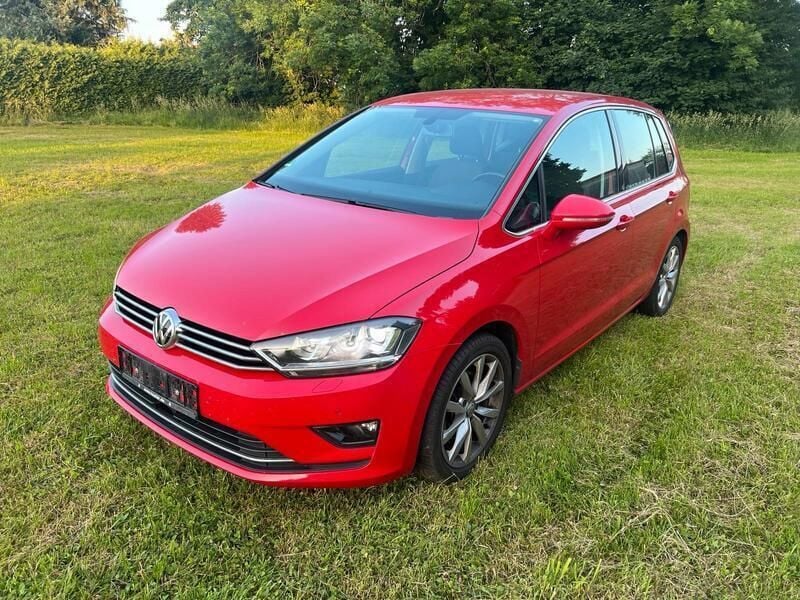 Rot Gebraucht 2016 VW Golf VII Limousine | 11.950 € (Fairer Preis) - Bild 1/4