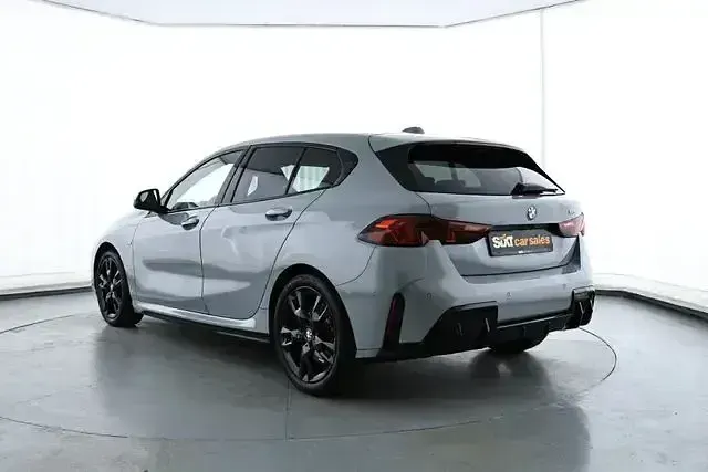 Gebraucht BMW 120 M Sport 170 PS (125 kW) 2025 Grau Kleinwagen