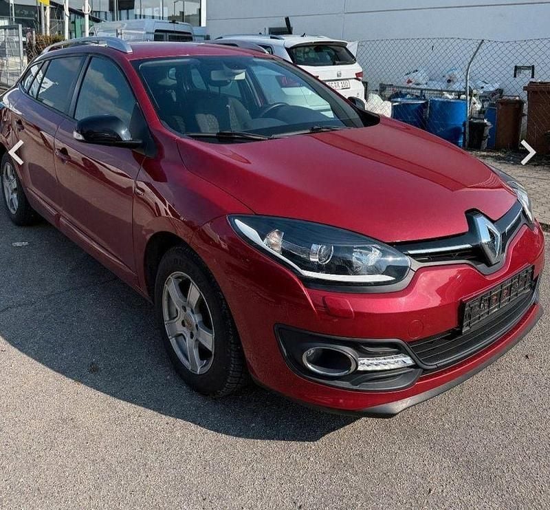 Gebraucht Renault Mégane III Initiale Paris 116 PS (85 kW) 2014 Rot Limousine