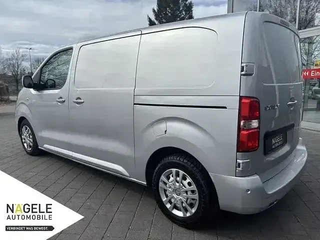 Gebraucht Peugeot Expert Premium 180 PS (132 kW) 2019 Grau Van
