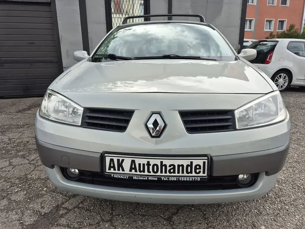 Brugt Renault Mégane II 113 HK (83 kW) 2003 Grå Sedan