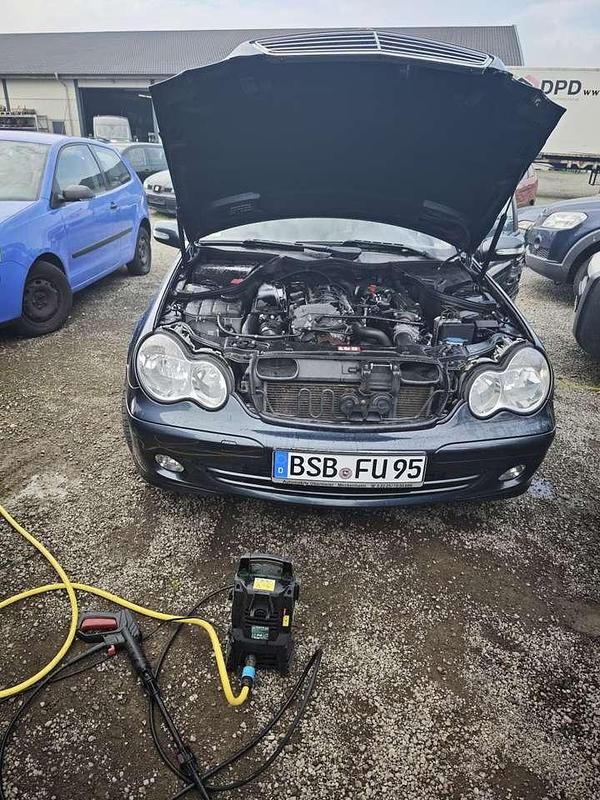 Gebraucht Mercedes 200 122 PS (89 kW) 2005