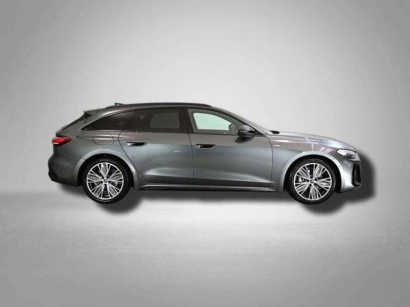 Gebraucht Audi A5 S-Line 204 PS (150 kW) 2026 Daytonagrau perleffekt Kombi