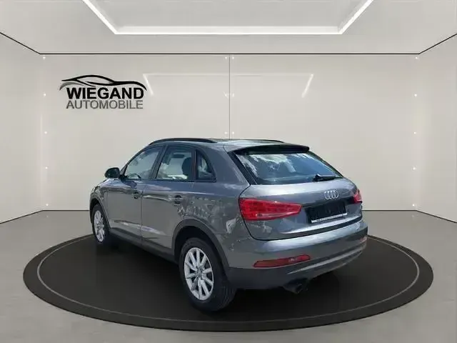 Gebraucht Audi Q3 Design 140 PS (102 kW) 2012 Grau SUV