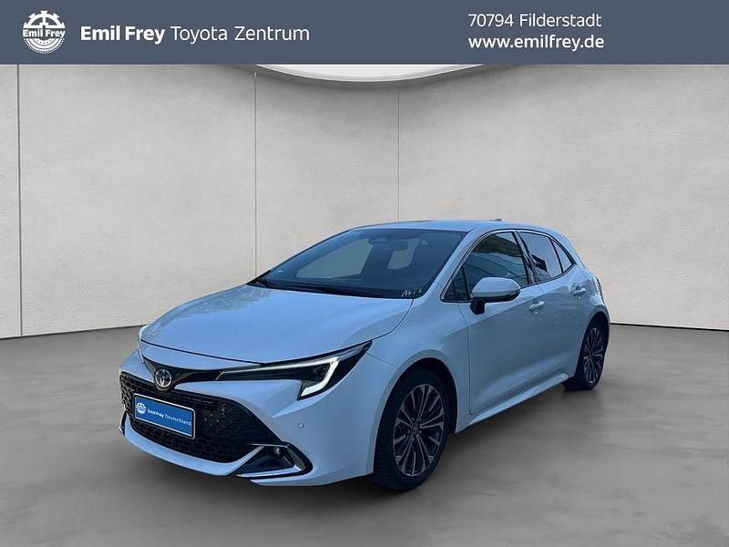 Schneeweiß Gebraucht 2023 Toyota Corolla Team Limousine | 25.430 € (Fairer Preis) - Bild 1/4