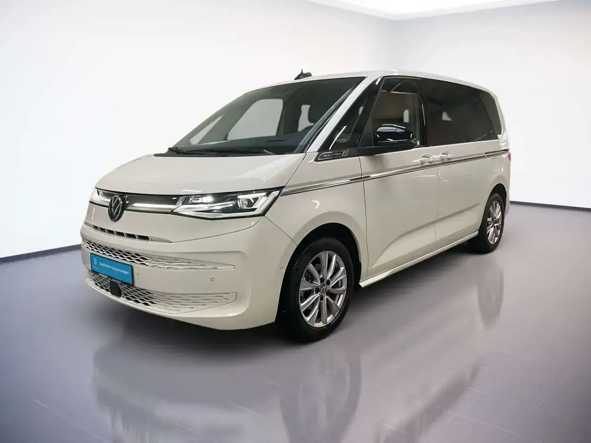 Usata VW T7 Style 150 CV (110 kW) 2024 Bianco Furgone