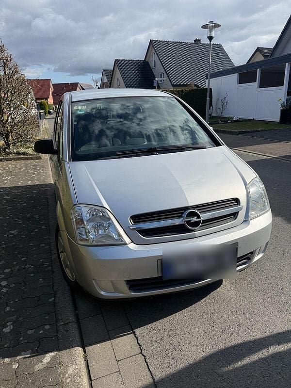 Second-hand Opel Meriva 100 CP (73 kW) 2003 Argintiu Monovolum