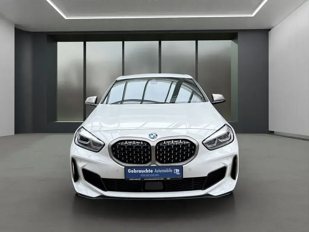 Brugt BMW M135 Performance 306 HK (225 kW) 2020 Hvid Hatchback