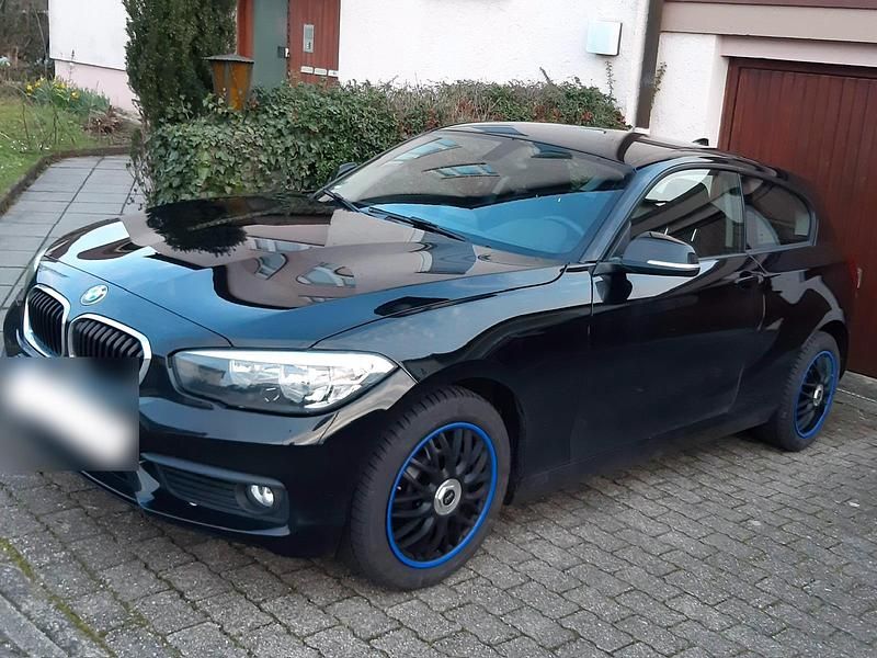 Gebraucht BMW 116 109 PS (80 kW) 2016 Schwarz Kleinwagen