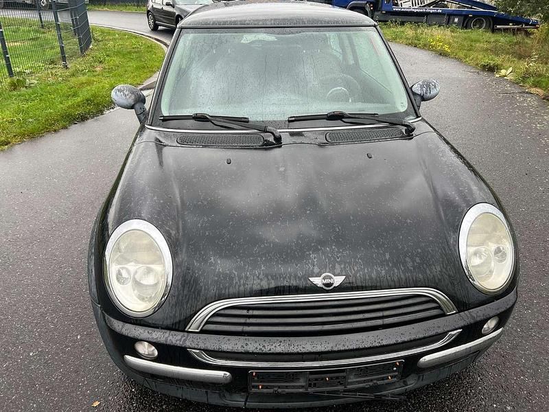 Gebraucht Mini ONE 90 PS (66 kW) 2003 Cosmosschwarz metallic Kleinwagen