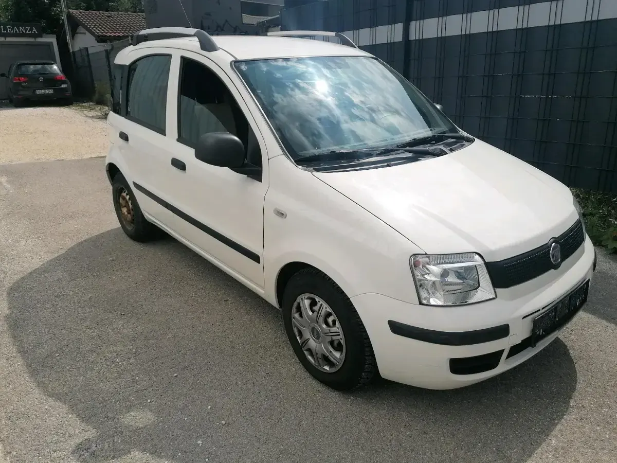 Gebraucht Fiat Panda 69 PS (50 kW) 2011 Weiß Kleinwagen