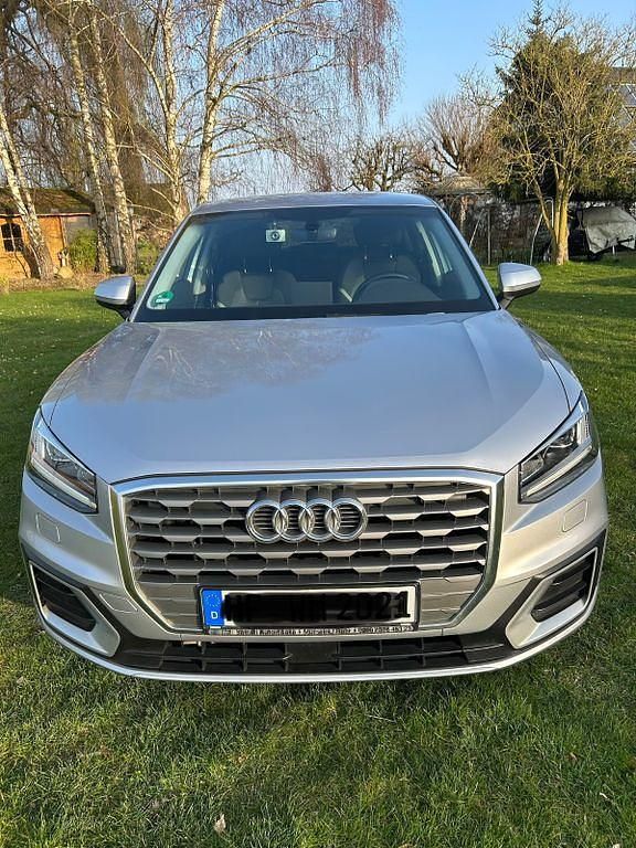 Gebraucht Audi Q2 Sport 150 PS (110 kW) 2019 Grau SUV
