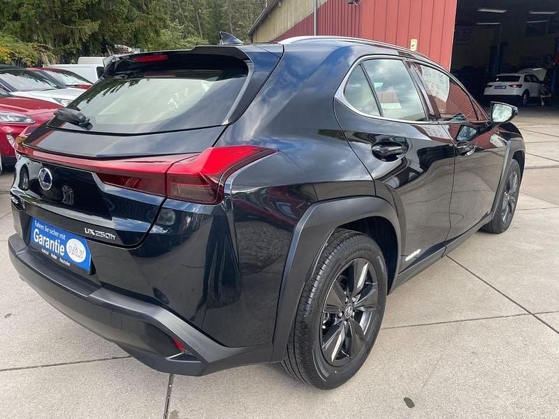 Gebraucht Lexus UX 250h 152 PS (111 kW) 2020 Schwarz SUV