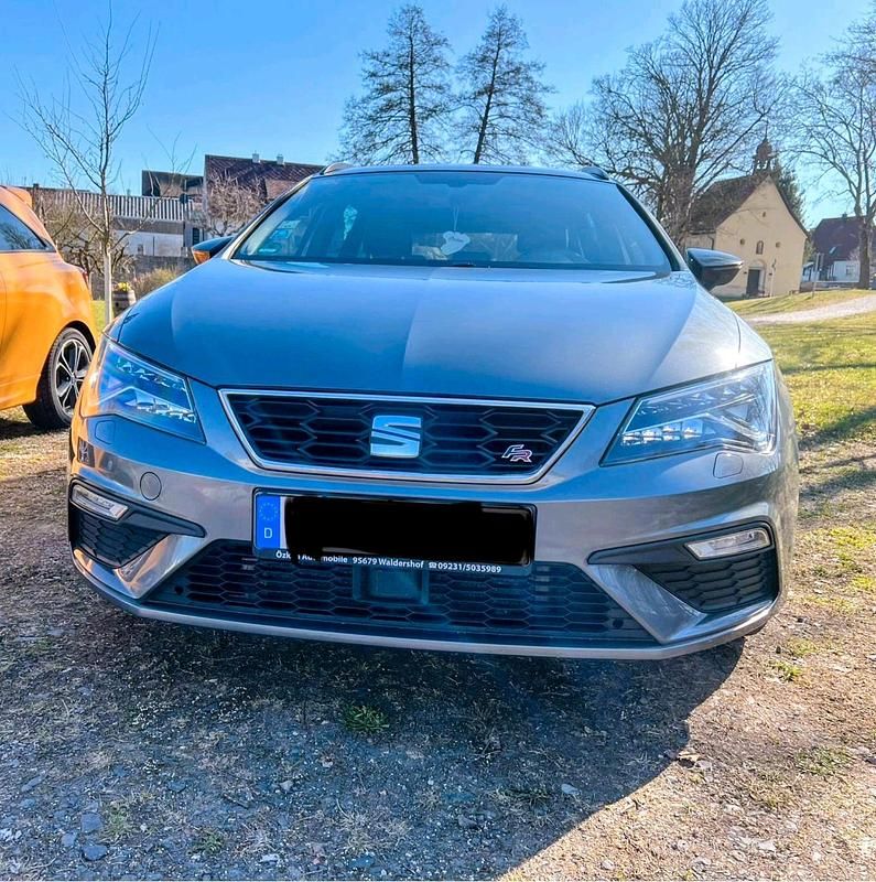 Grau Gebraucht 2018 Seat Leon Kombi | 13.000 € (Fairer Preis) - Bild 1/4