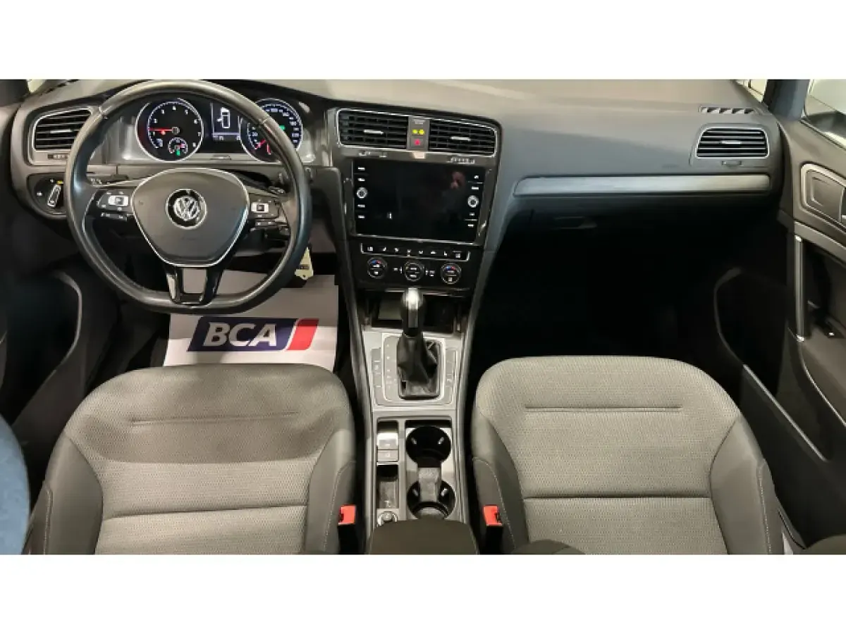 Gebraucht VW Golf VIII 131 PS (96 kW) 2020 Kombi