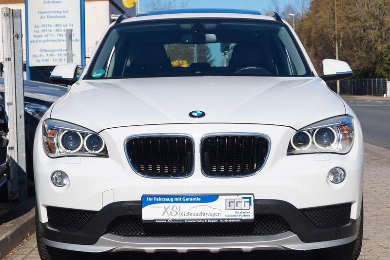 Gebraucht BMW X1 Sport Line 184 PS (135 kW) 2014 Weiß SUV
