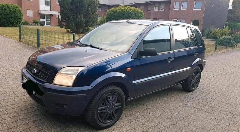 Blau Gebraucht 2002 Ford Fusion Limousine | 1.400 € (Fairer Preis) - Bild 1/4