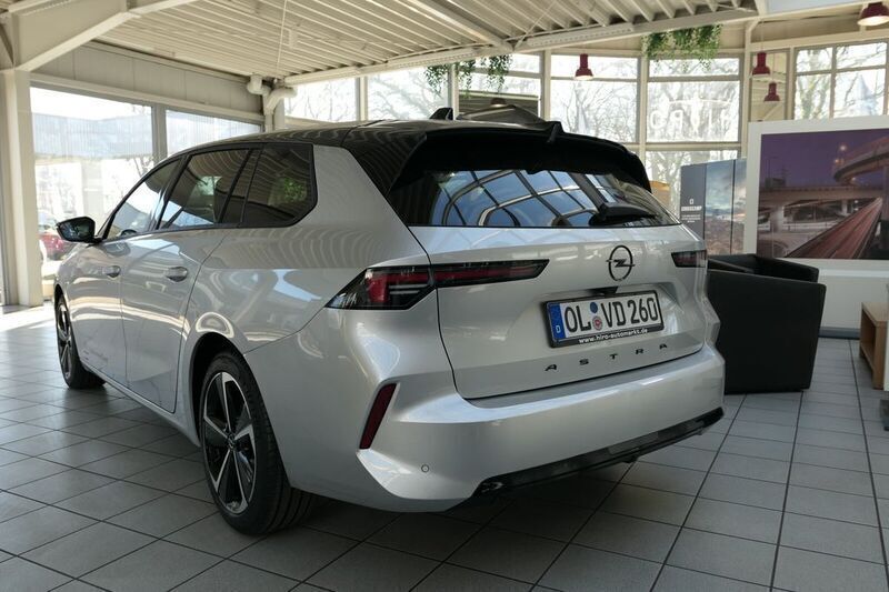 Gebraucht Opel Astra 131 PS (96 kW) 2025 Kristall silber Kombi