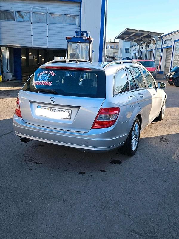 Gebraucht Mercedes C180 156 PS (114 kW) 2009 Silber Kombi