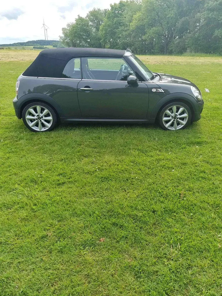 Gebraucht Mini Cooper S Cabriolet 184 PS (135 kW) 2012 Grau Cabrio