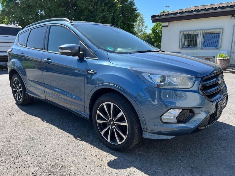 Blau Gebraucht 2019 Ford Kuga ST-Line SUV | 12.990 € (Fairer Preis) - Bild 1/4