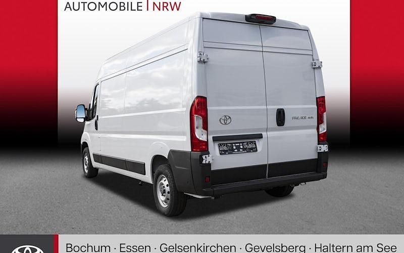 Gebraucht Toyota Proace 140 PS (102 kW) 2024 Weiß Van / Kleinbus