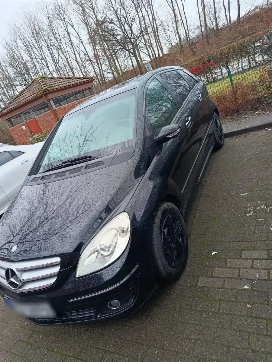 Gebraucht Mercedes B150 109 PS (80 kW) 2007 Schwarz Van / Kleinbus