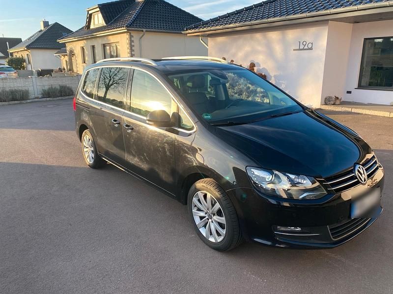 Gebraucht VW Sharan 177 PS (130 kW) 2015 Schwarz Van / Kleinbus