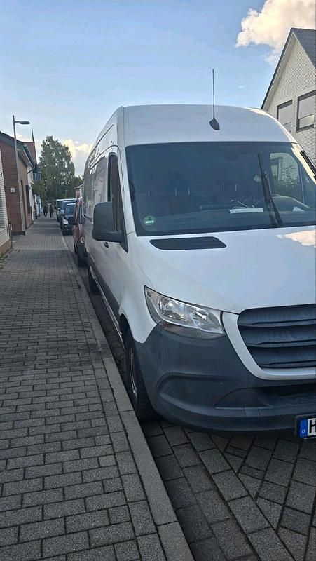 Weiß Gebraucht 2025 Mercedes Sprinter Van | 22.000 € - Bild 1/4