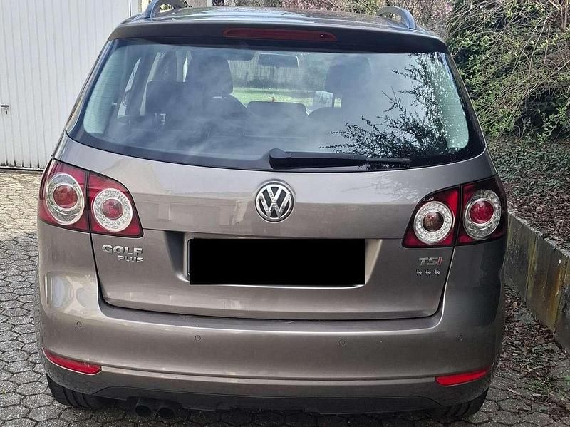 Gebraucht VW Golf VII 122 PS (89 kW) 2013 Braun Limousine