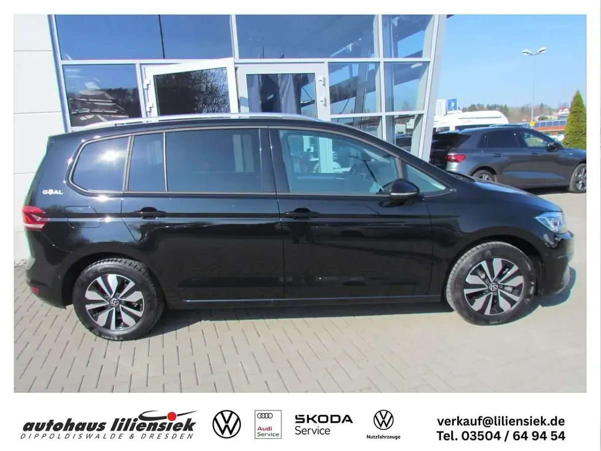Gebraucht VW Touran Goal 150 PS (110 kW) 2025 Schwarz Van / Kleinbus